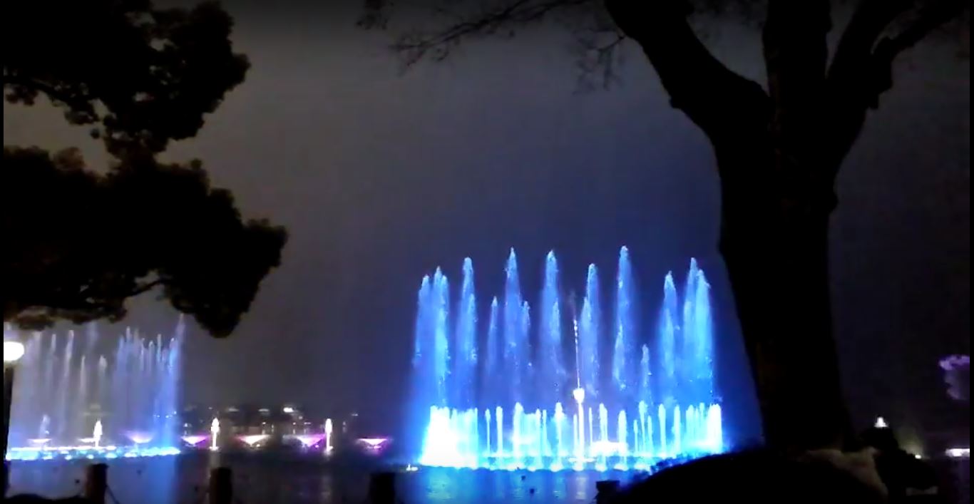 West Lake Fountain Show